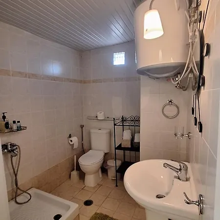 Info στούντιο